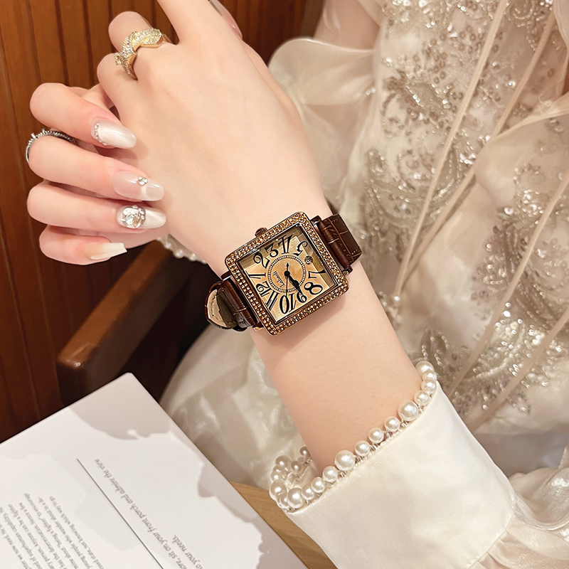 【希可】时尚气质复古女士手表高级感带日历镶钻小众石英腕表553