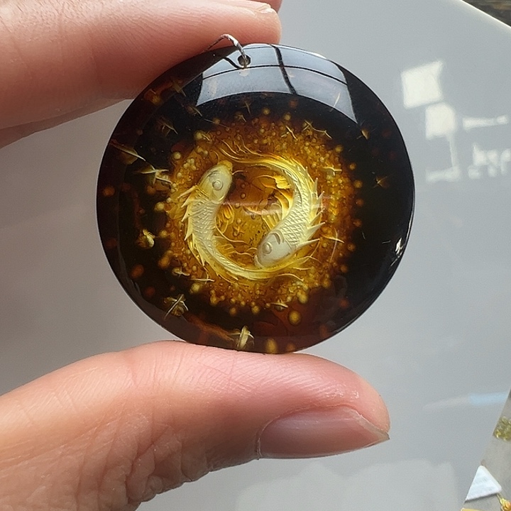 琥珀未镶嵌珠宝奇石