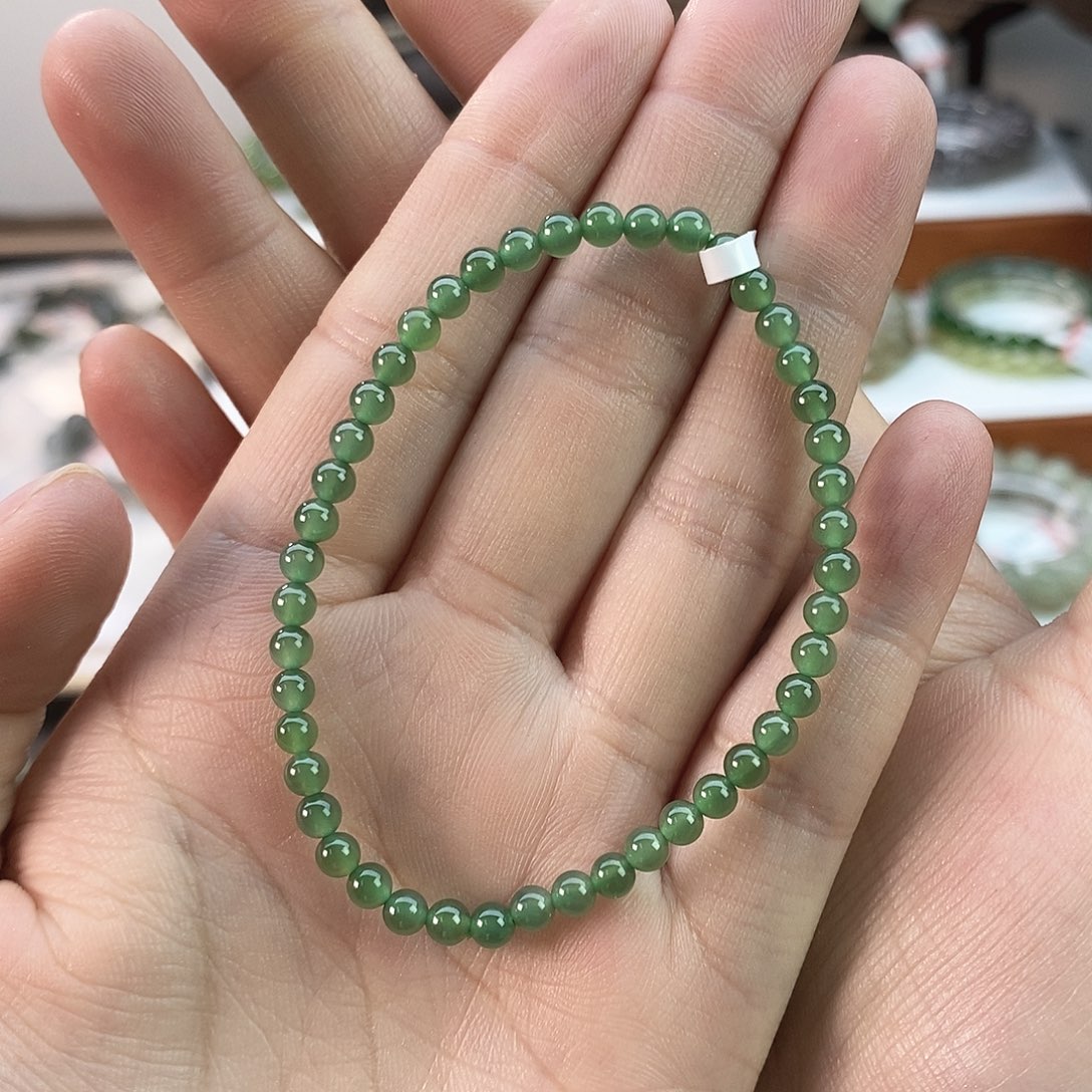 和田玉手串卡4未镶嵌