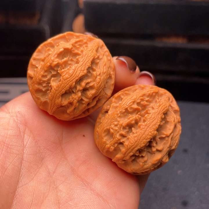 吊坠桃核秦岭核桃2