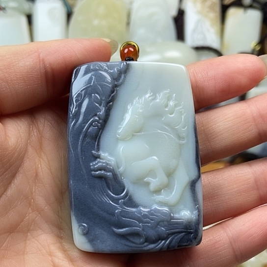 翱***）和田玉未镶嵌颈饰