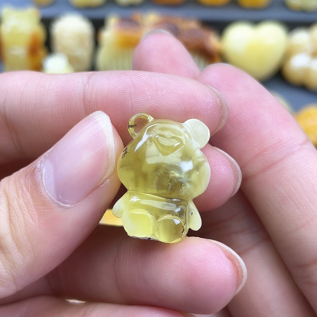 琥珀裸石未镶嵌蜜蜡