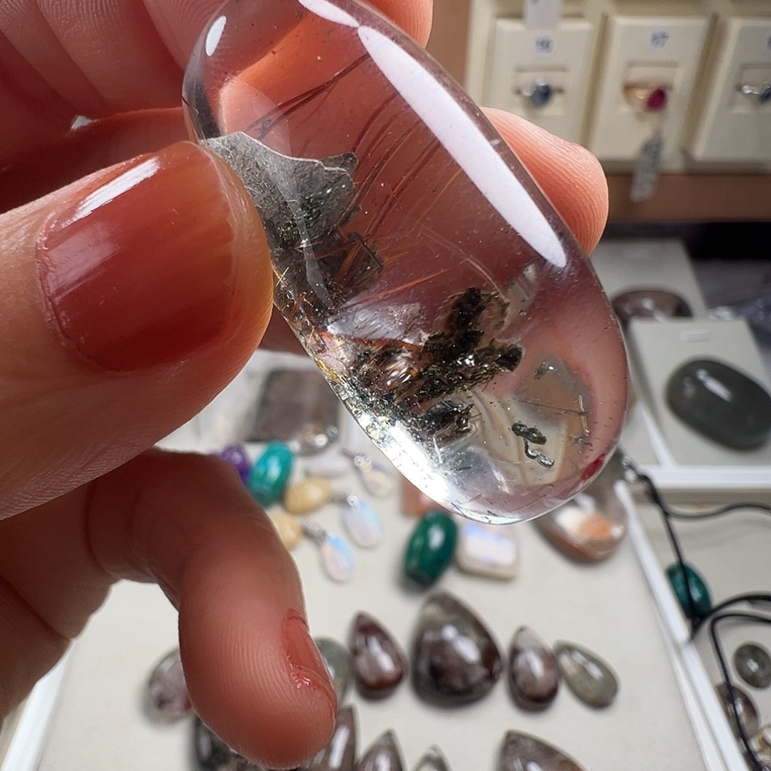 兰***师颈饰水晶银S925镶嵌天然幽灵水晶