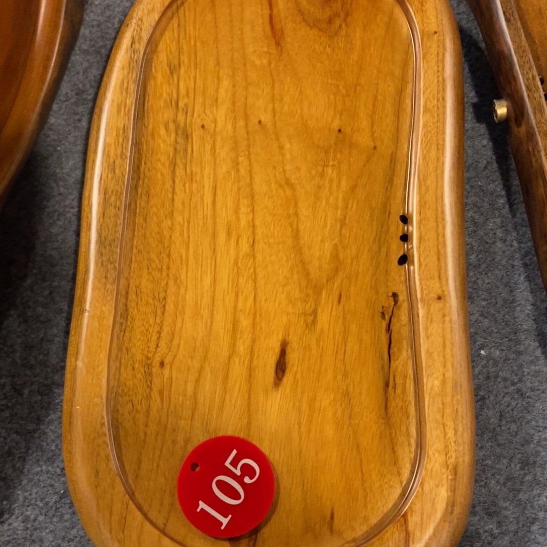 香樟木自然随形茶盘