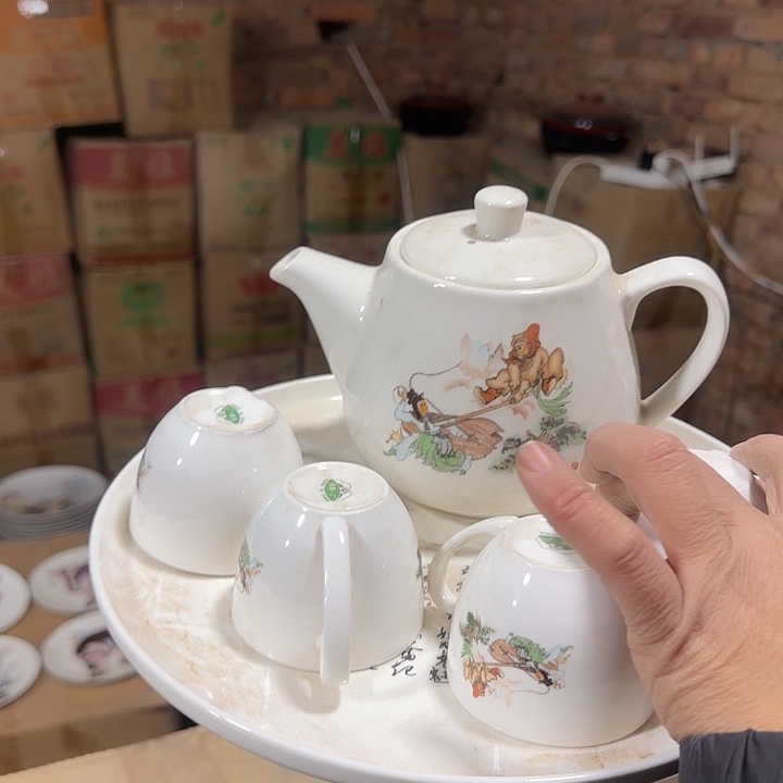 库存微瑕多空茶壶一套容量600