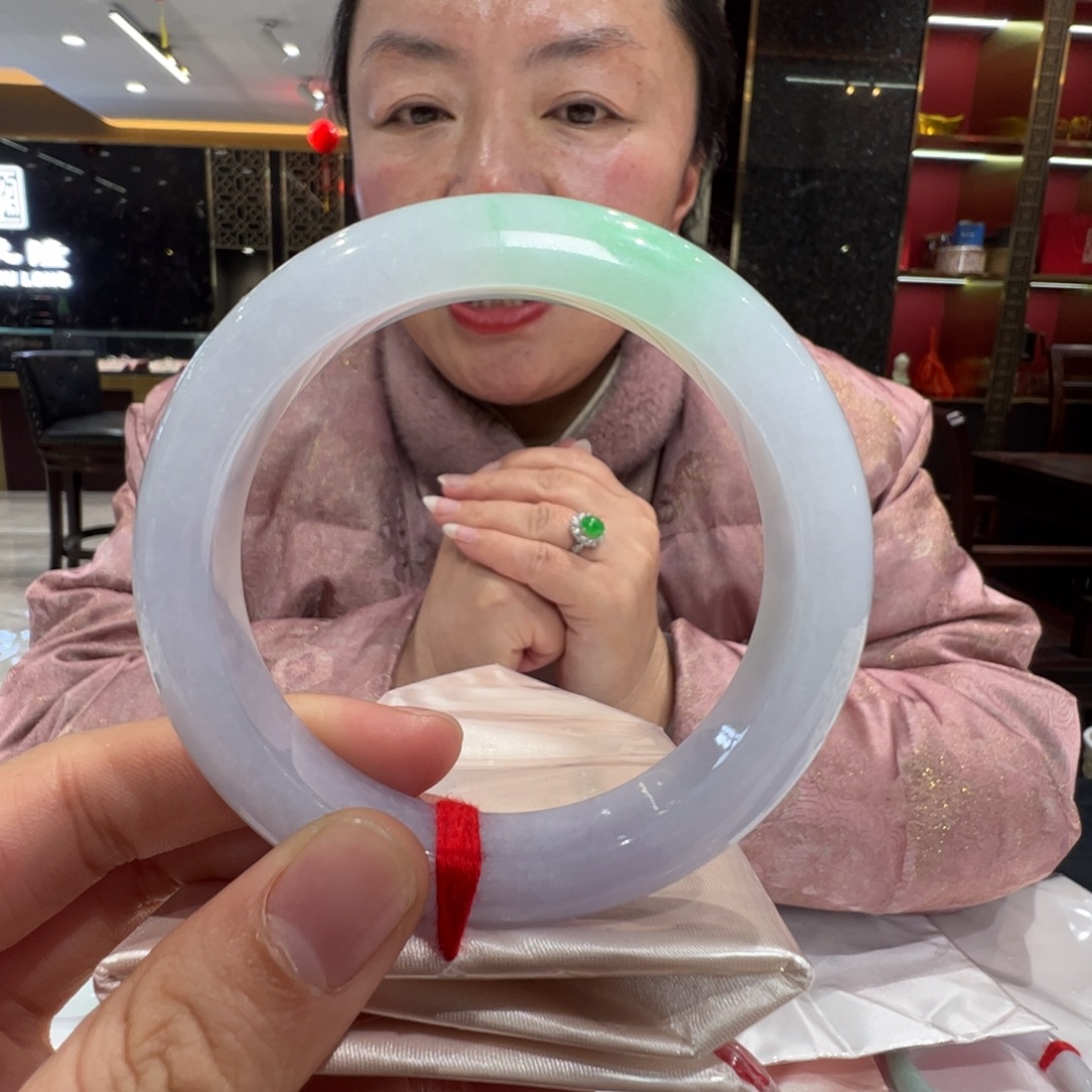 向***为翡翠未镶嵌手镯白底青59福利不退不换