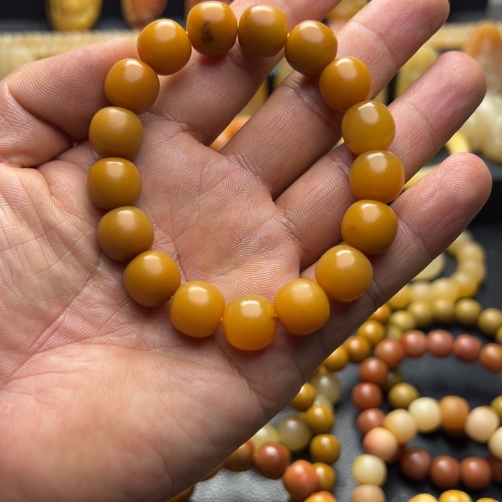 豆***豆石英质玉未镶嵌手串