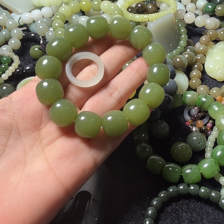 ****ଓ未镶嵌手串和田玉