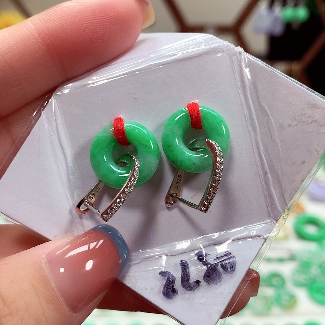 翡翠耳饰银S925镶嵌天然翡翠