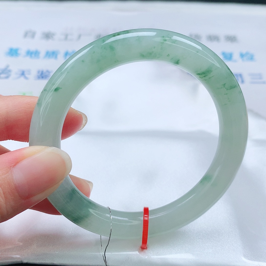 翡翠手镯（圆镯）未镶嵌53➕圆