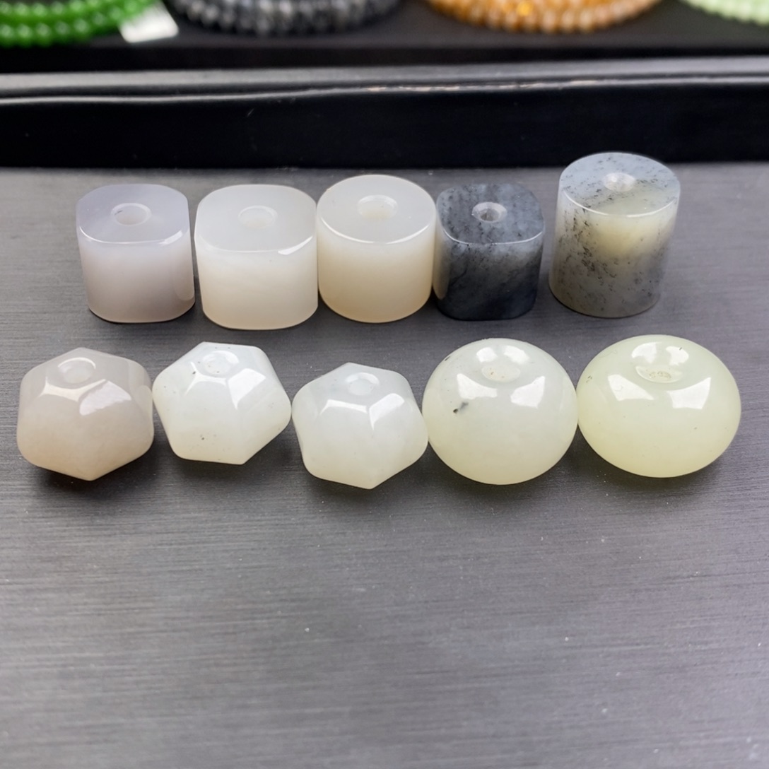 和田玉未镶嵌手串多样性发货