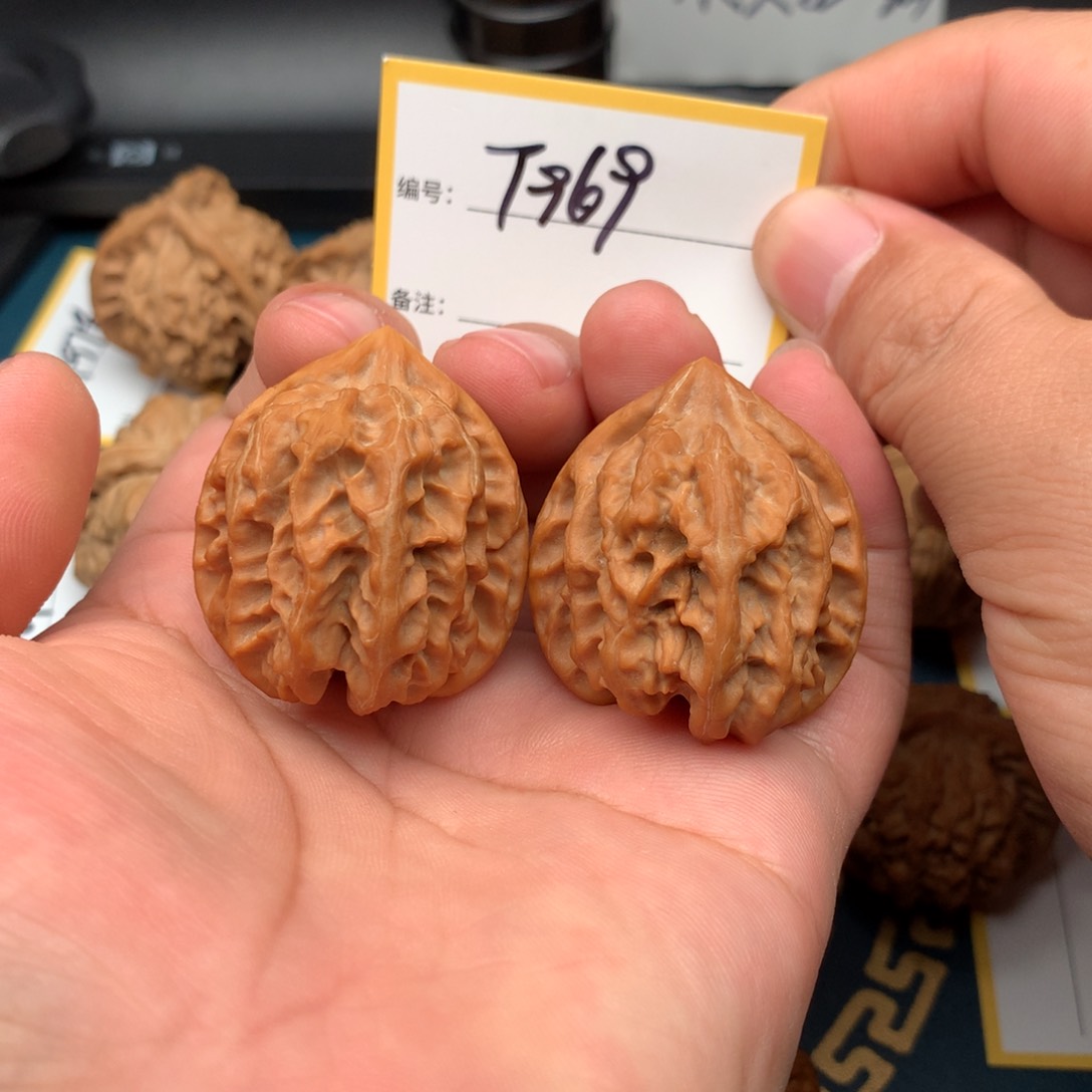 文玩核桃把件35.5精品大龙969
