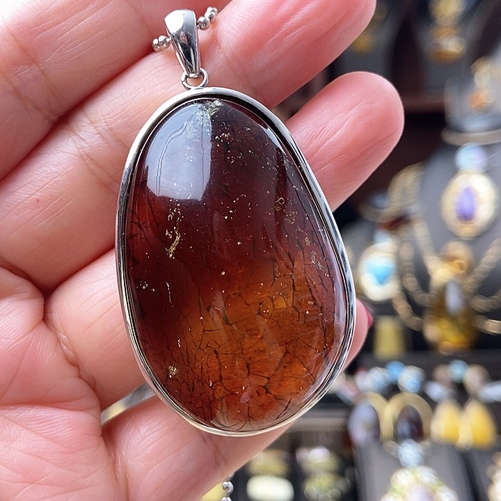 琥珀颈饰银S925镶嵌吊坠