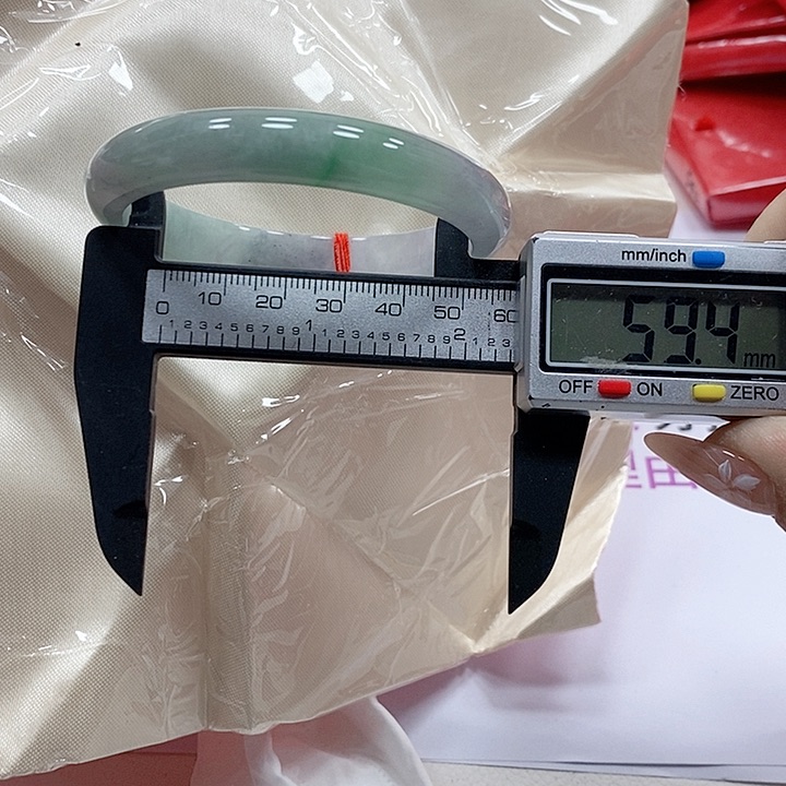 无非金属116。     