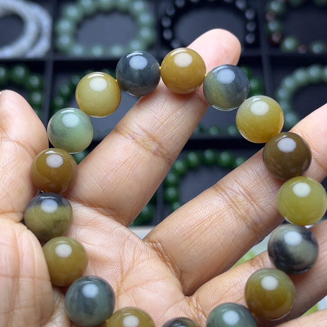 和田玉未镶嵌手串