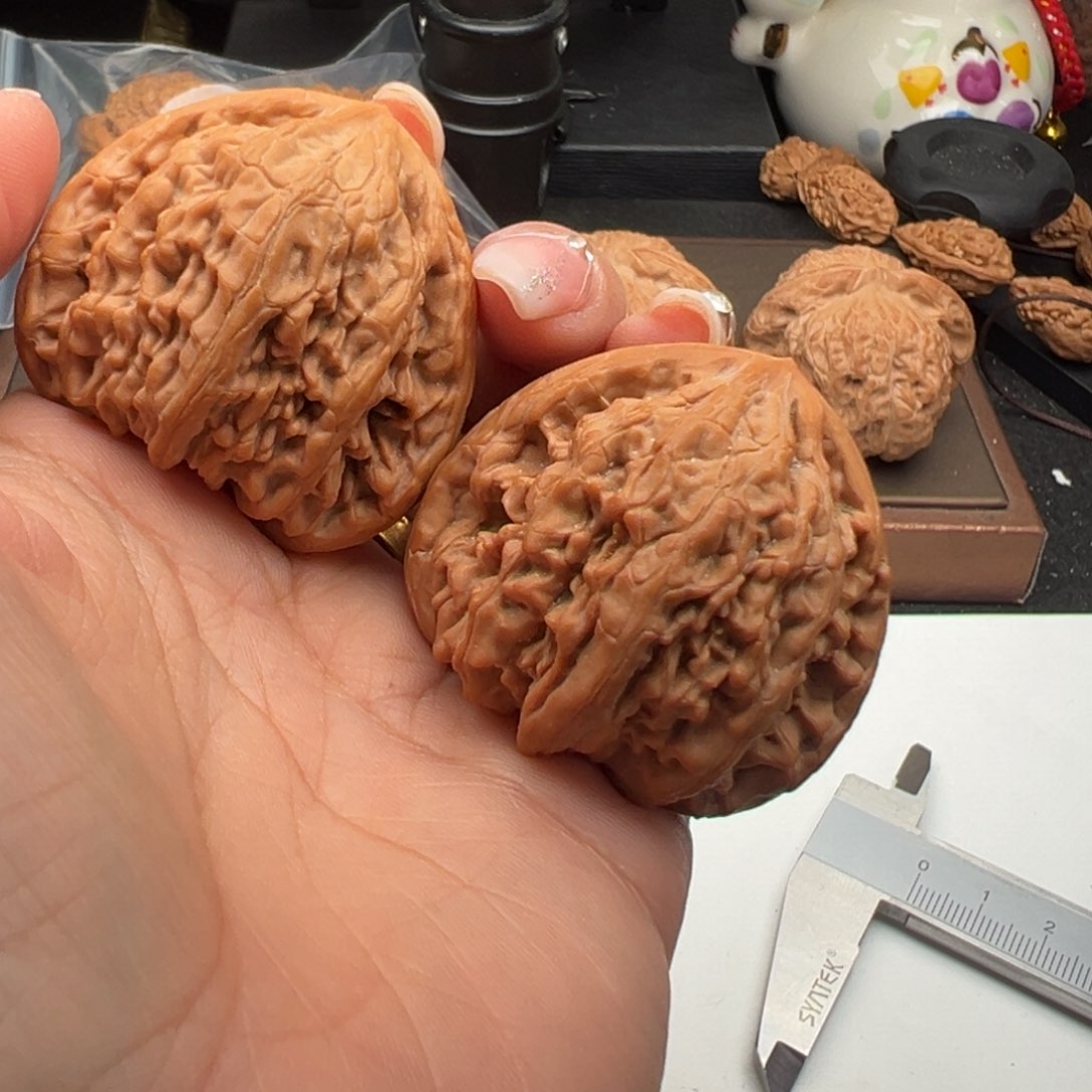 文玩核桃把件虎头王43