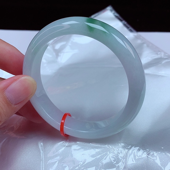 翡翠手镯未镶嵌55-56圈