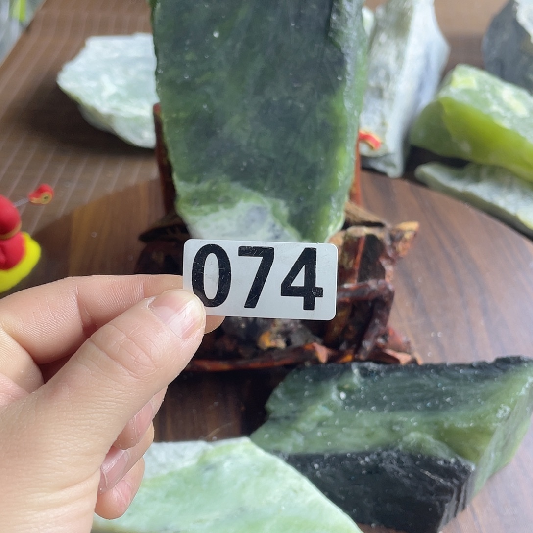 天***驴蛇纹石玉未镶嵌珠宝奇石