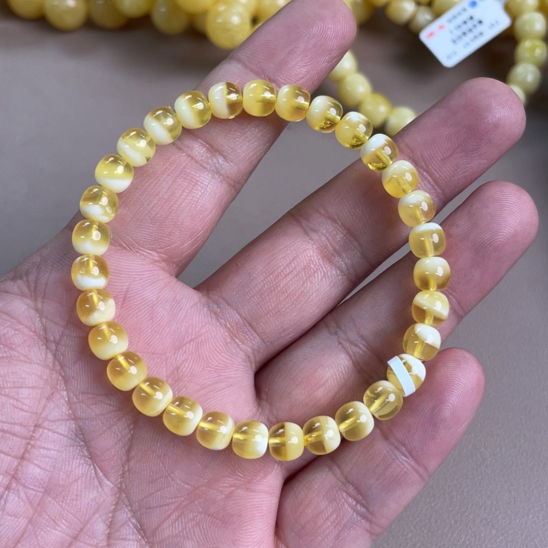 琥珀裸石未镶嵌25500000000