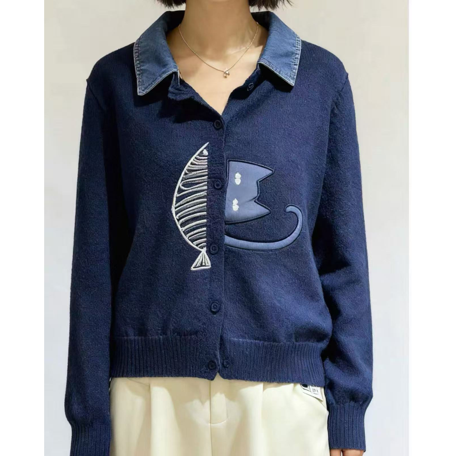 【牛仔拼接】衬衫领针织开衫女春秋翻领刺绣毛衣外套短款外搭Y102