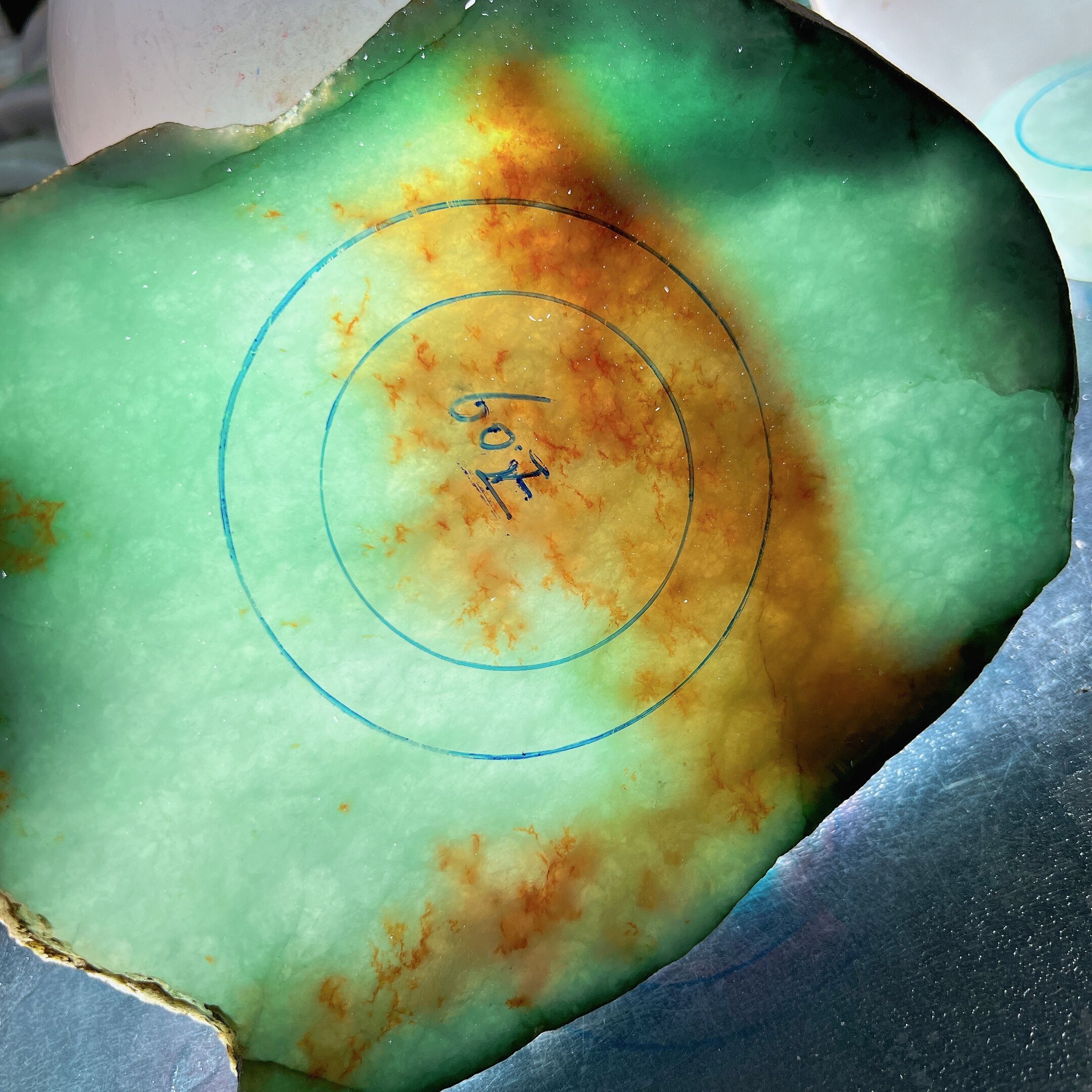 缅甸天然翡翠A货毛料私人定制牌子挂件手镯珠子冰飘花阳绿半明料