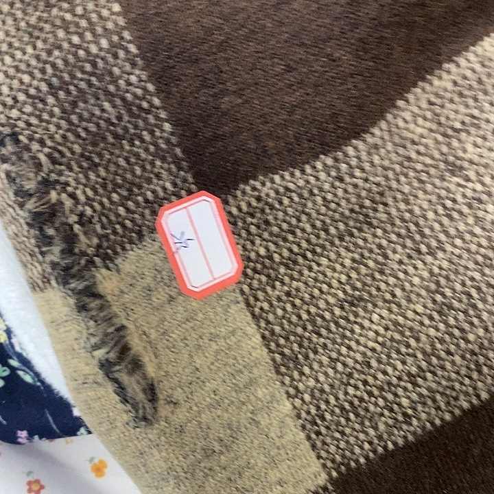 无纺布高档面料采用。瑕疵