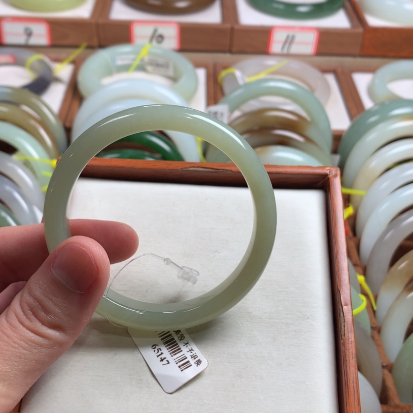 【闪购商品】和田玉手镯未镶嵌54.3