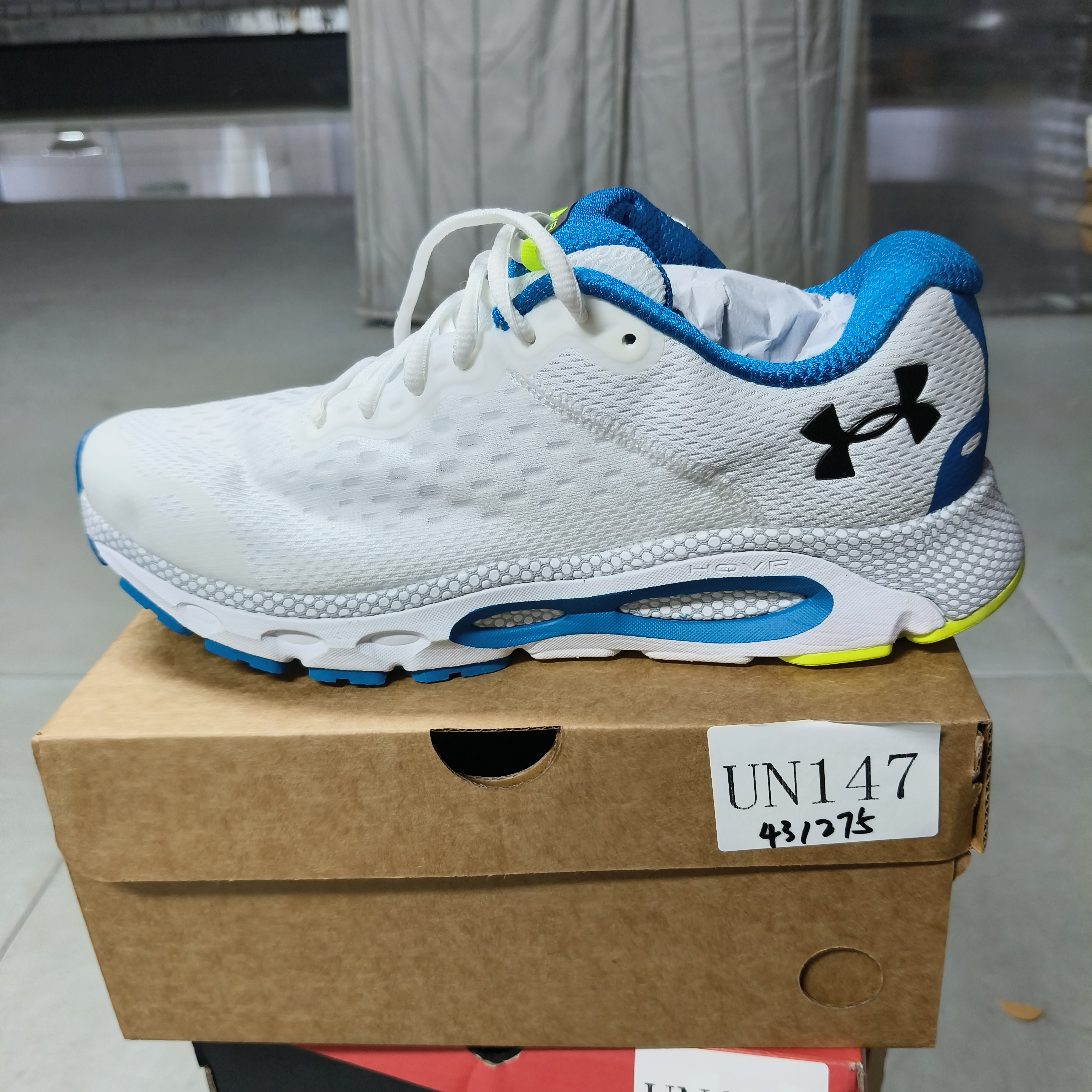 断码运动鞋-安德玛-UN147