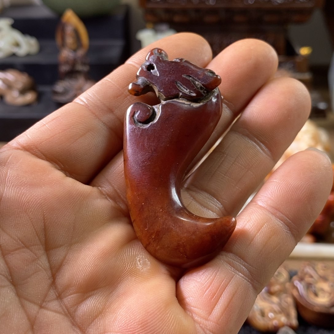 和田玉（糖玉）颈饰未镶嵌