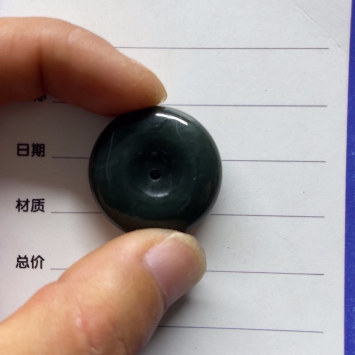 三***哥和田玉未镶嵌颈饰