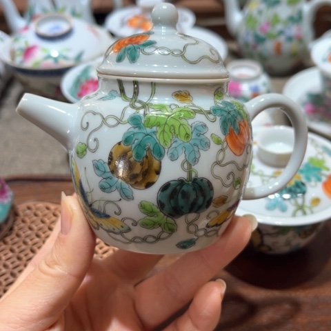 手绘茶杯盖碗壶承陶瓷