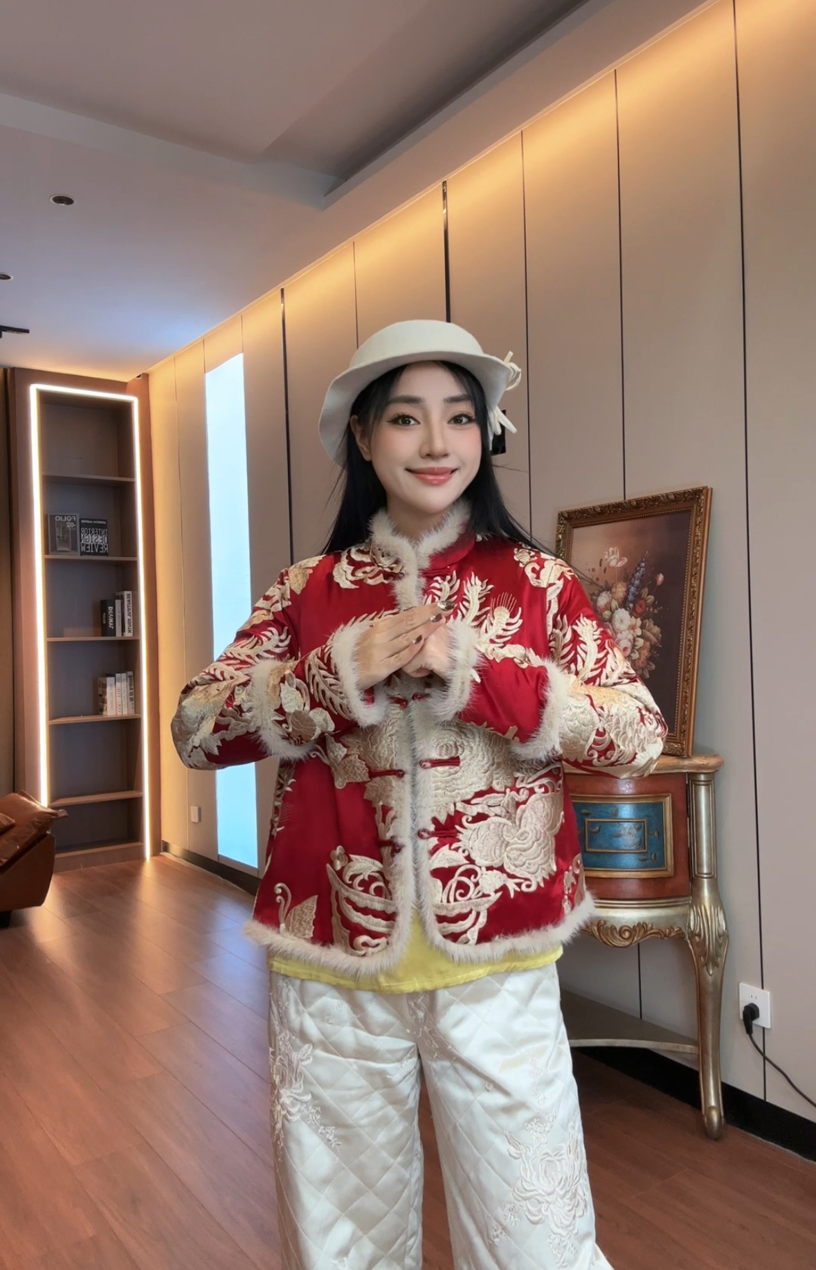 【芊颜家】“高定拜年服”冬季中式国风高端醋酸刺绣夹棉上衣16063-21