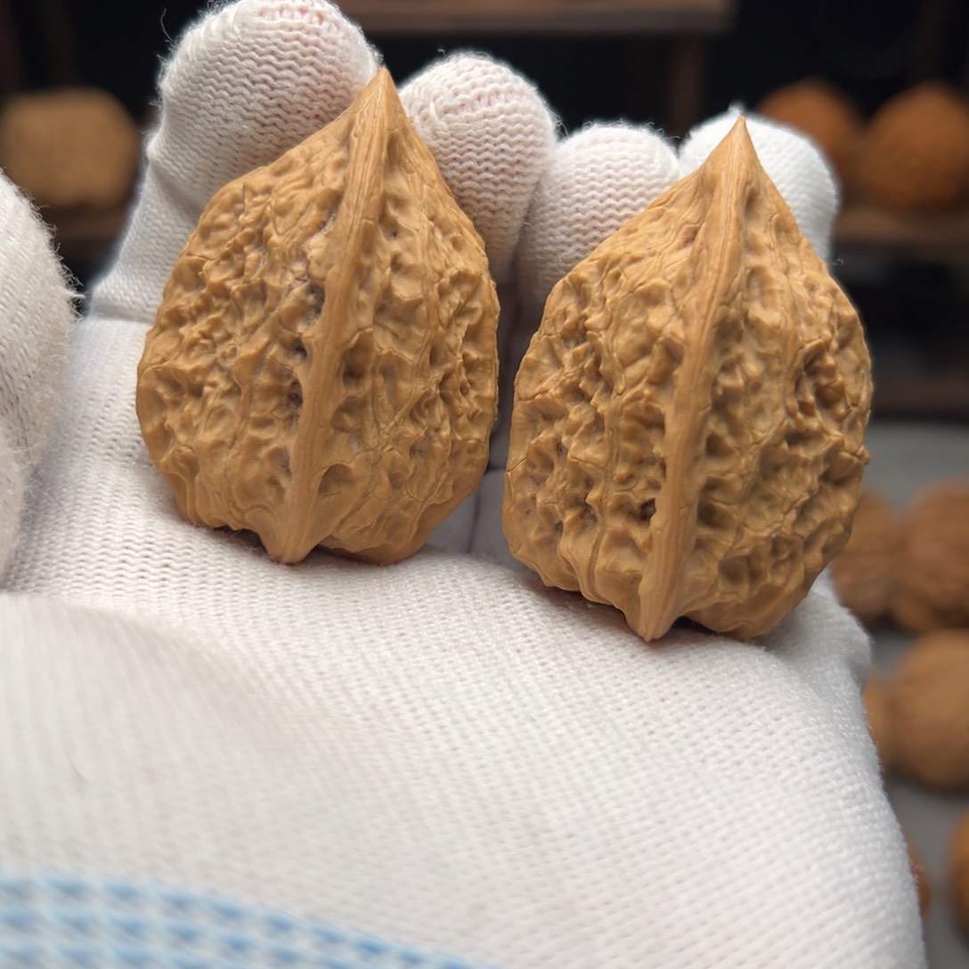 桃核把件野生鸡心34.33.45