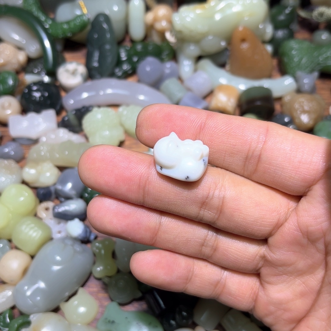 和田玉未镶嵌手链