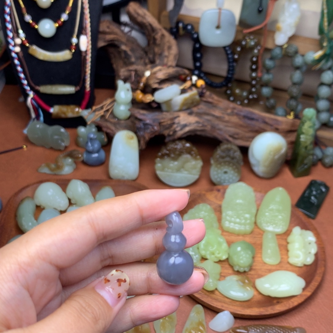 和田玉未镶嵌挂件