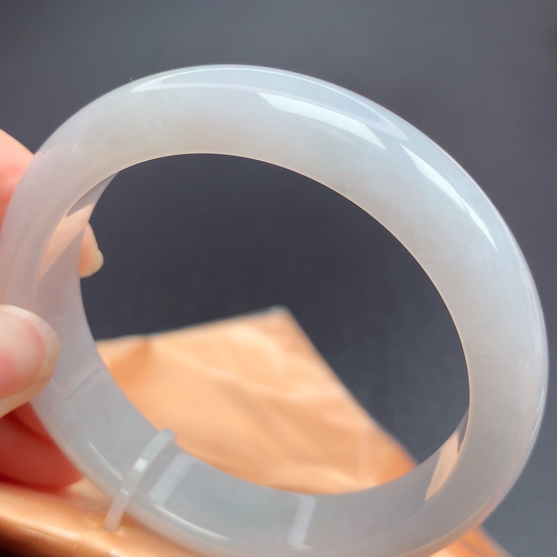 翡翠手镯未镶嵌05n n n n n n n