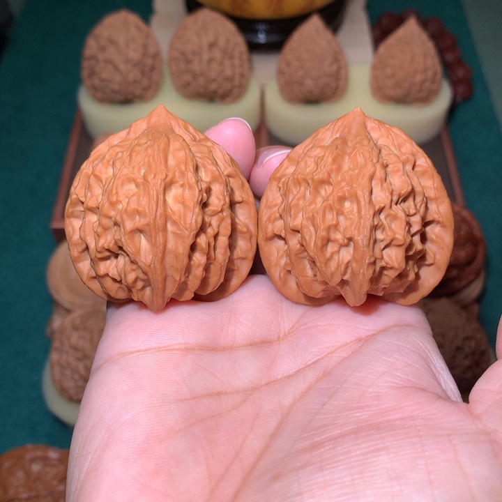 核桃文玩核桃把件灯笼