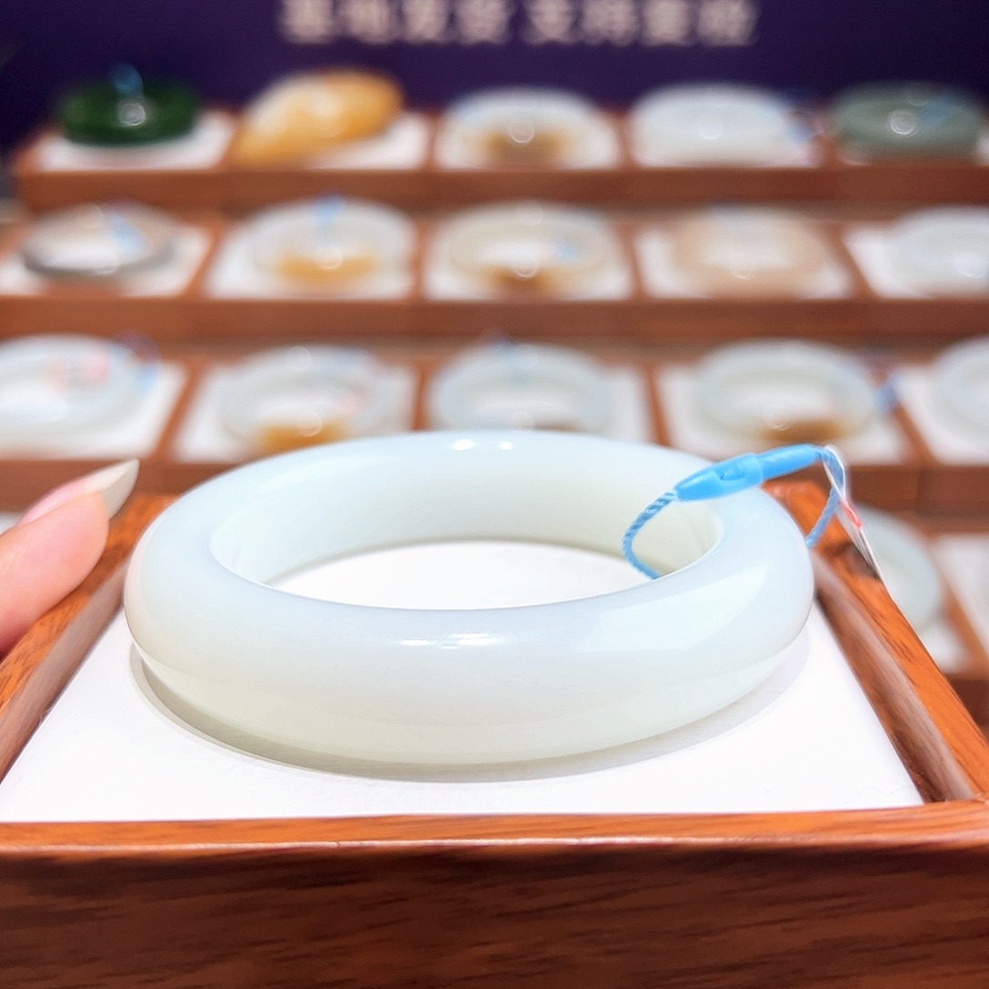 和田玉手镯57/58未镶嵌