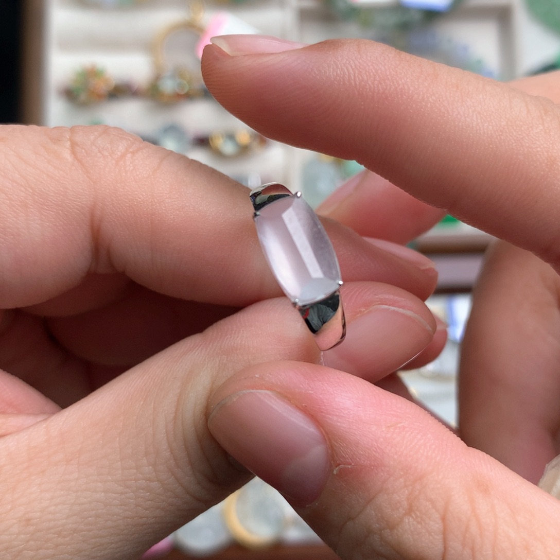 【闪购商品】18K金镶嵌挂件翡翠一