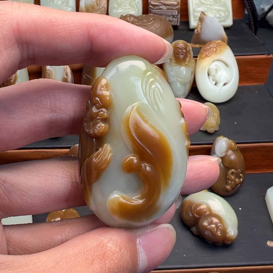 ****$和田玉（糖玉）未镶嵌颈饰