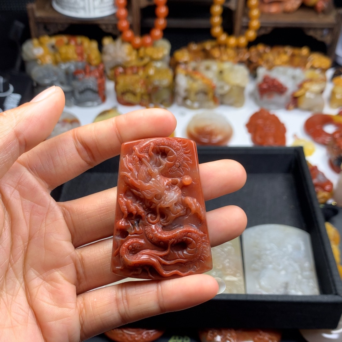 石英质玉（黄龙玉）挂件未镶嵌
