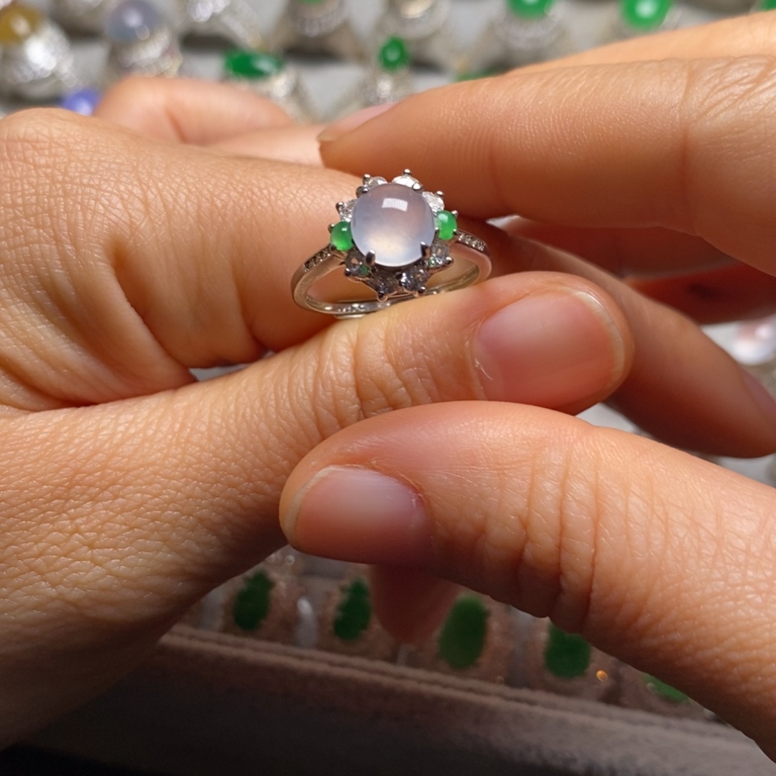 翡翠戒指未镶嵌戒指