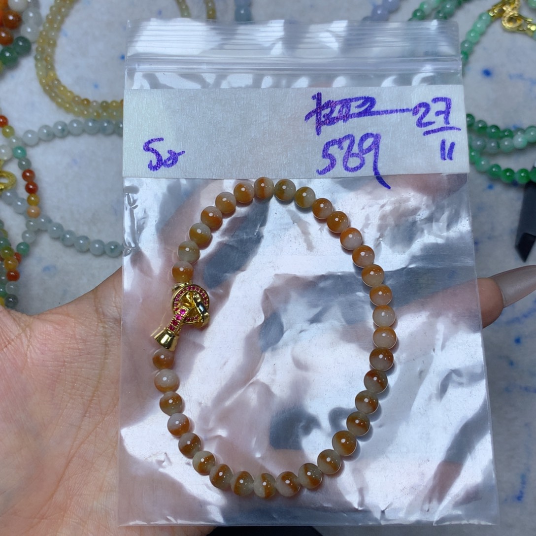 定制翡翠未镶嵌天然缅甸翡翠多样性