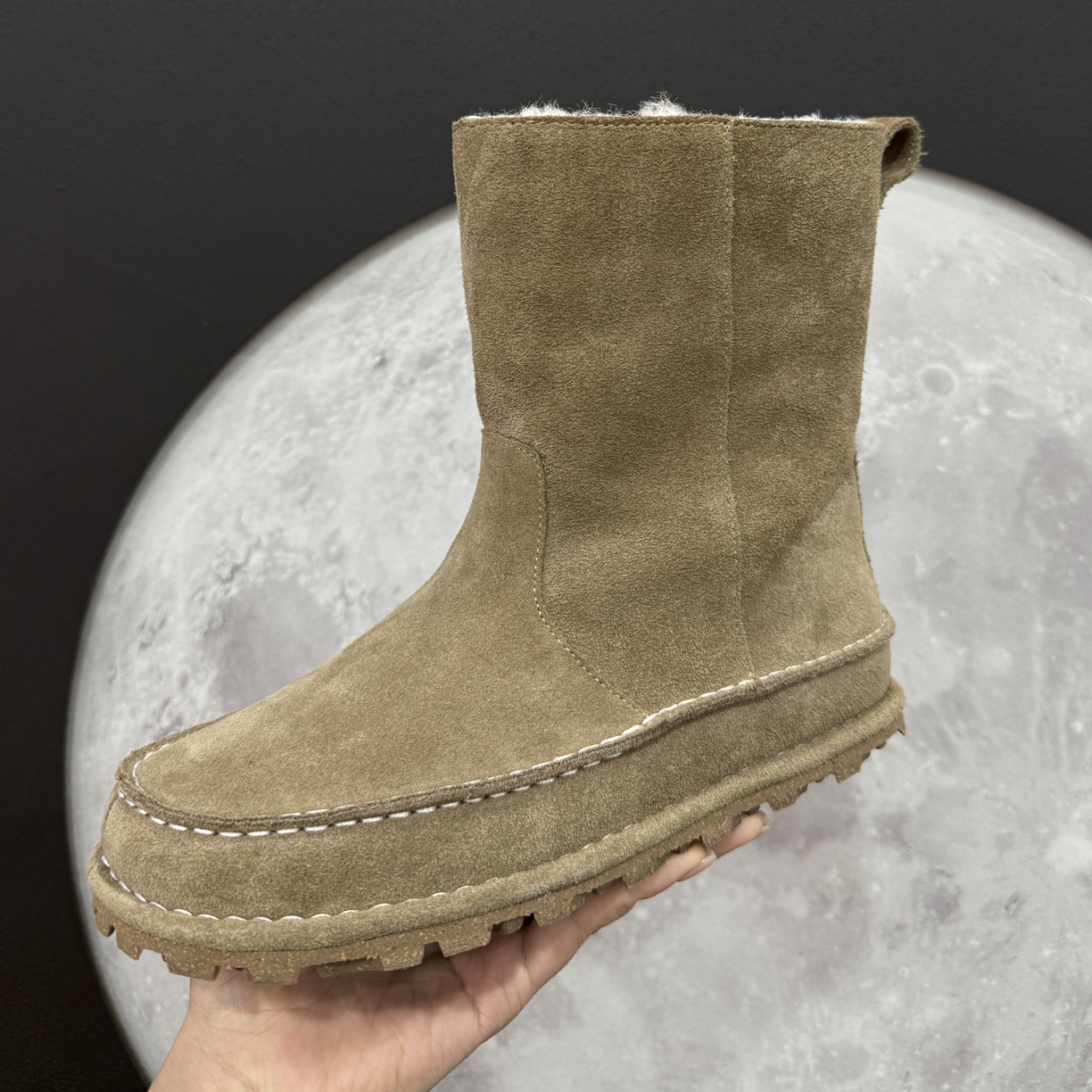 勃肯中筒松弛极简低饱和度色系皮毛一体雪地靴