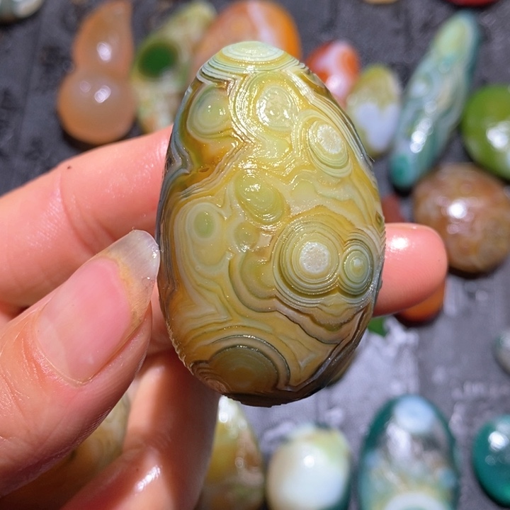 石英质玉颈饰未镶嵌醉**歌