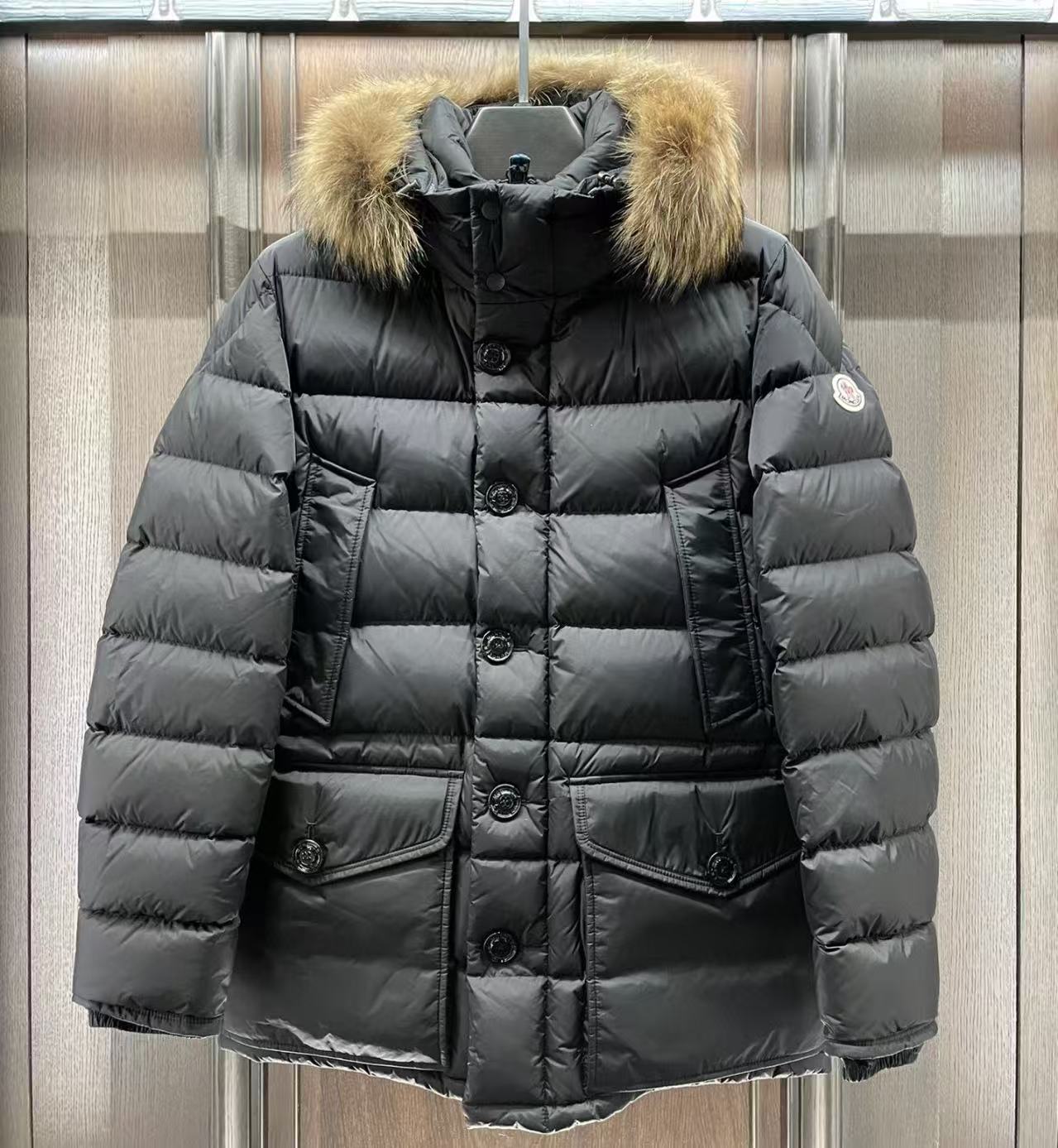 未使用 MONCLER 盟可睐/GG/男款Cluny毛领羽绒服 福利