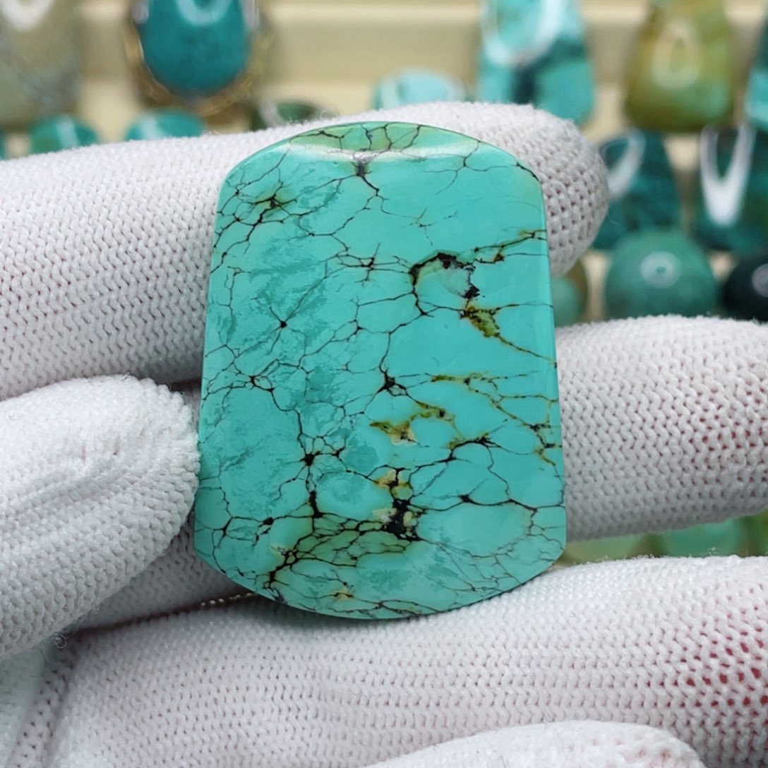 未镶嵌绿松石珠宝奇石