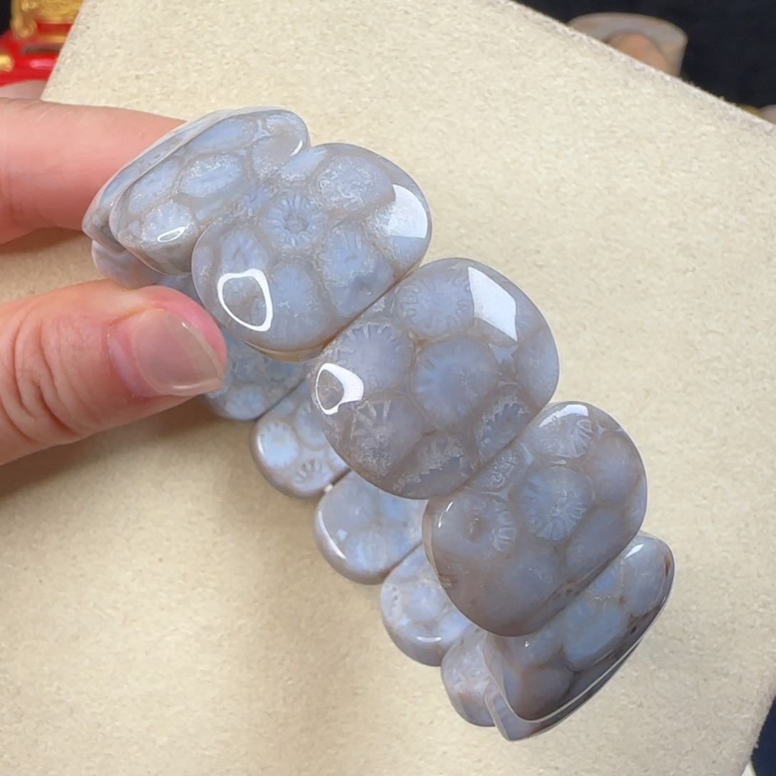 硅化玉手镯未镶嵌蓝色玻璃花