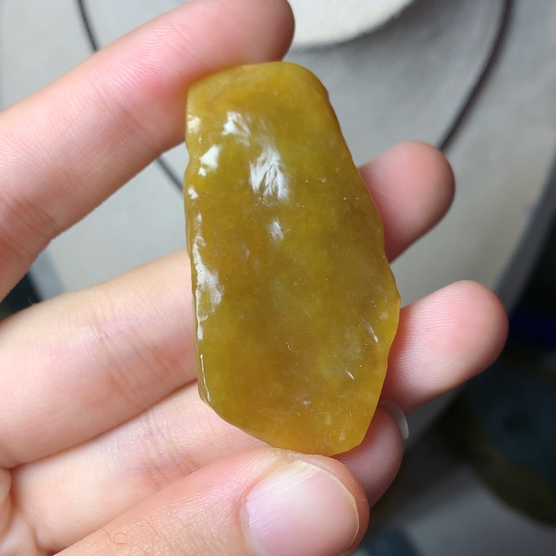 翡翠颈饰未镶嵌吊坠