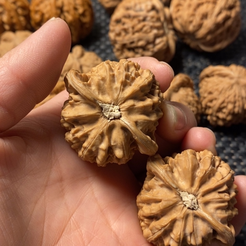 【闪购商品】文玩核桃吊坠嘻**哈宫灯